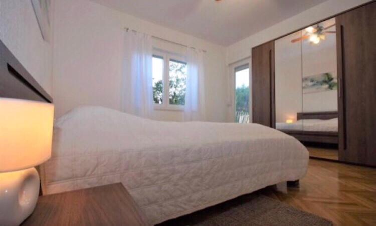 Apartment Deni Pula Zewnętrze zdjęcie