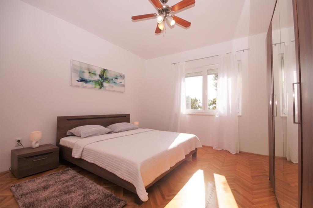 Apartment Deni Pula Zewnętrze zdjęcie