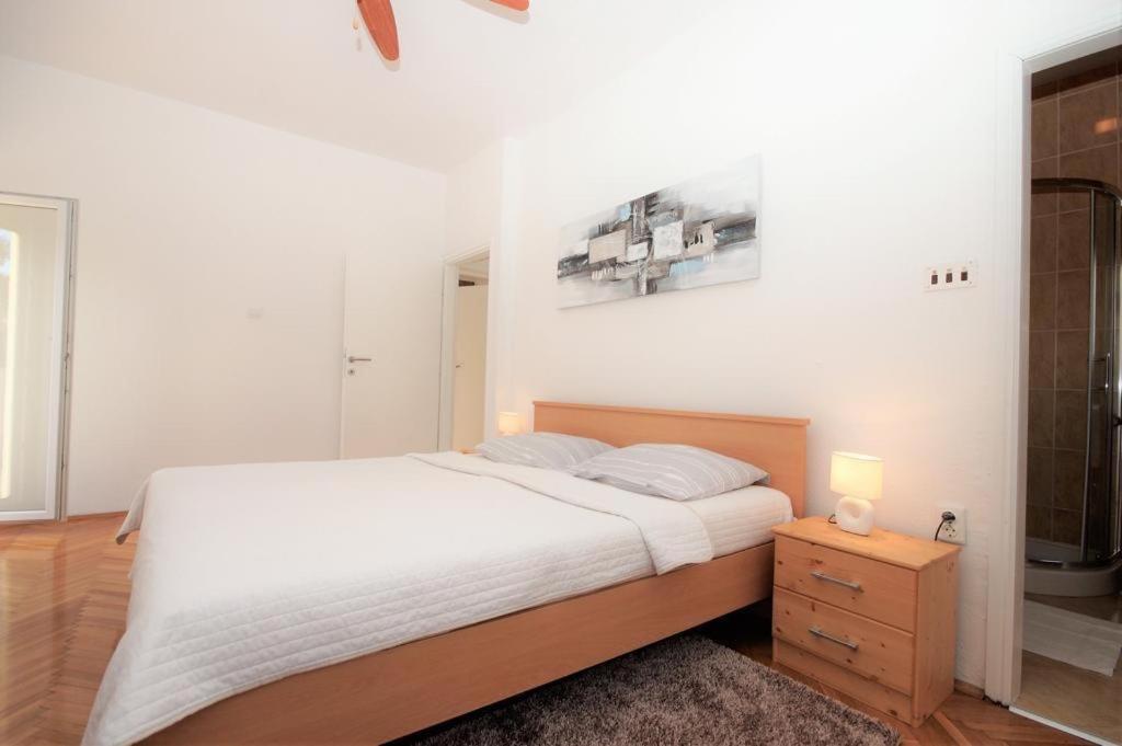 Apartment Deni Pula Zewnętrze zdjęcie