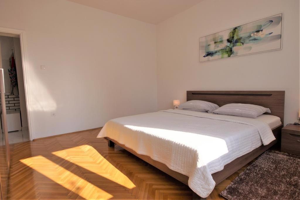 Apartment Deni Pula Zewnętrze zdjęcie