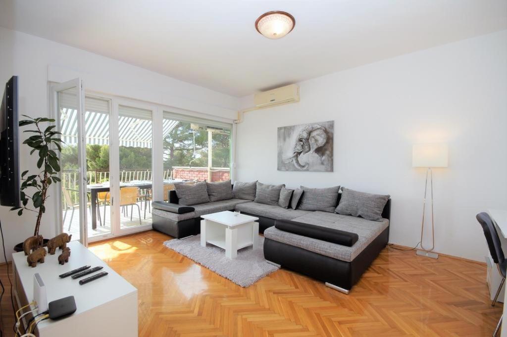 Apartment Deni Pula Zewnętrze zdjęcie