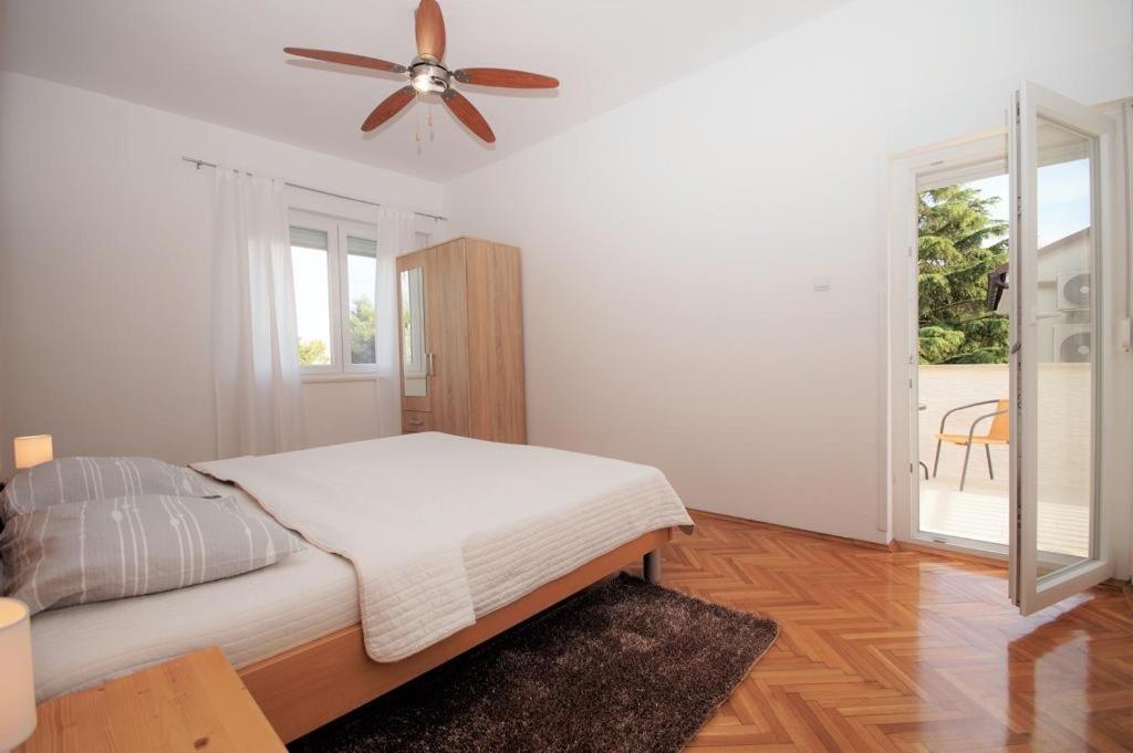 Apartment Deni Pula Zewnętrze zdjęcie