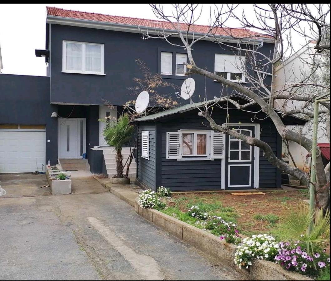 Apartment Deni Pula Zewnętrze zdjęcie