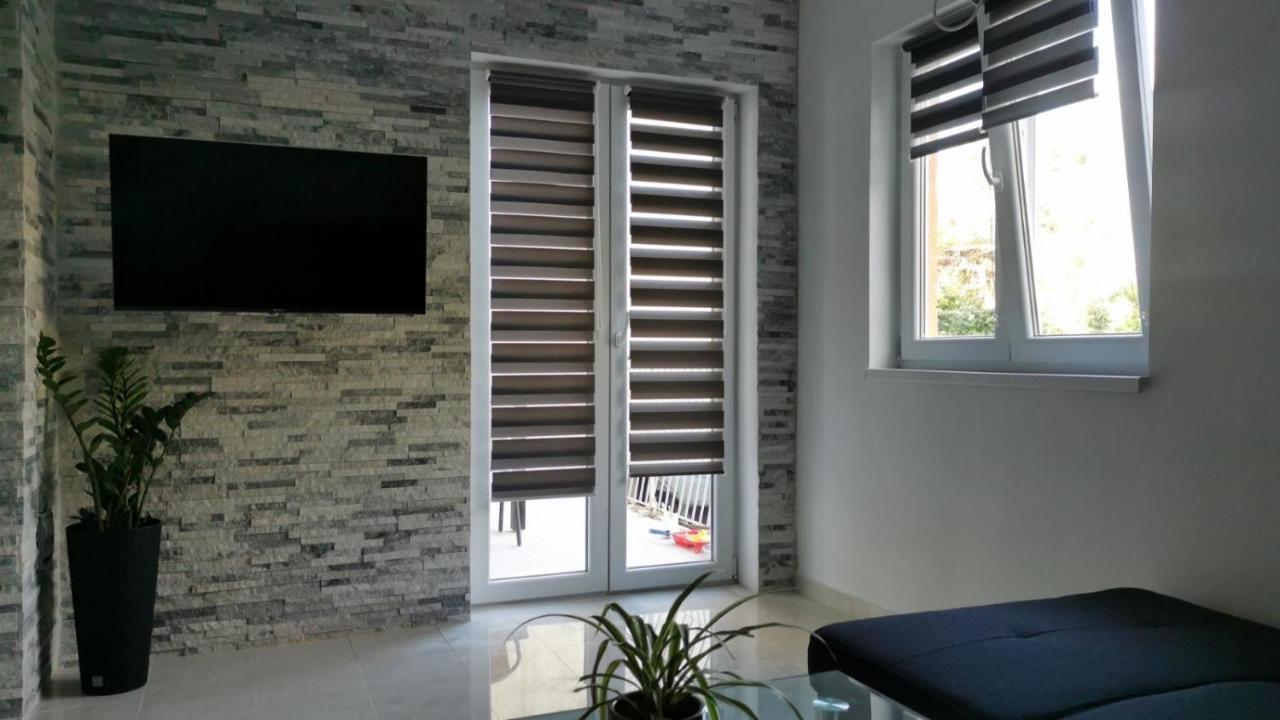 Apartment Deni Pula Zewnętrze zdjęcie